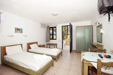 Dionysos Hotel Apartments & Studios in Δημοτική Ενότητα Μαλίων — foto 20