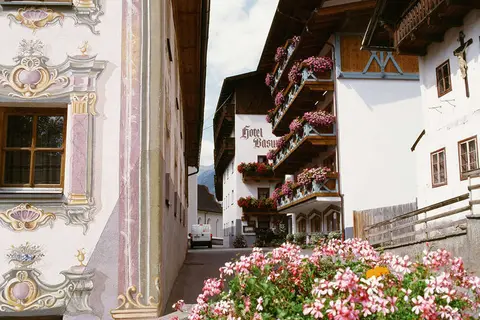 Berghotel Basur in Flirsch, foto 2