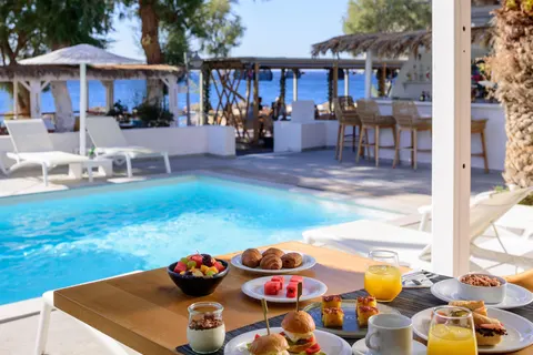 Alesahne Beach Hotel in Thira Municipal Unit