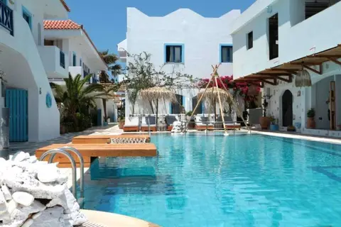 Ov Suites in Analipsi