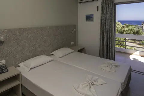 Megim Hotel in Παλαιόχωρα — foto 14