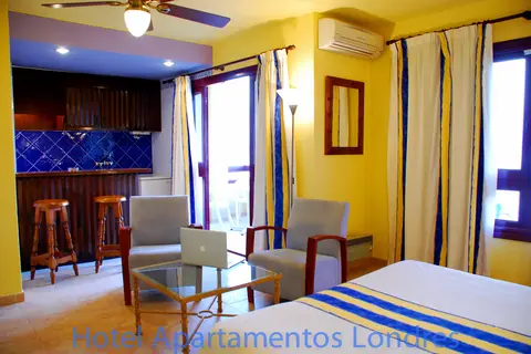Aparthotel Londres in San Javier — foto 4
