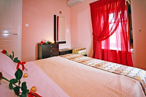 PIERIDES Suites & Studios foto 19