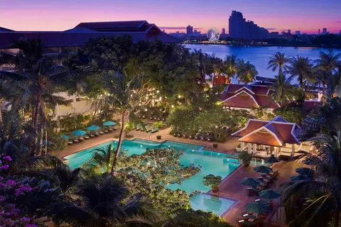 Anantara Riverside Bangkok Resort in Bangkok