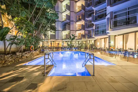 Alua Sun Lago Rojo in Torremolinos — foto 4