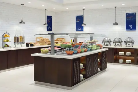 Holiday Inn Express Dubai Internet City in Dubai — foto 13