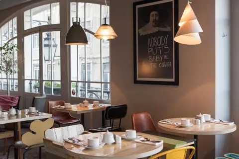 Internacional Design Hotel in Almada — foto 11