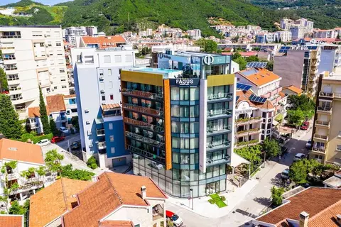 Fagus in Budva — foto 10