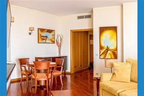 MS Aparhotel in Almada — foto 9