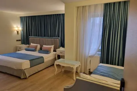 Taximtown Hotel in Beyoğlu — foto 3