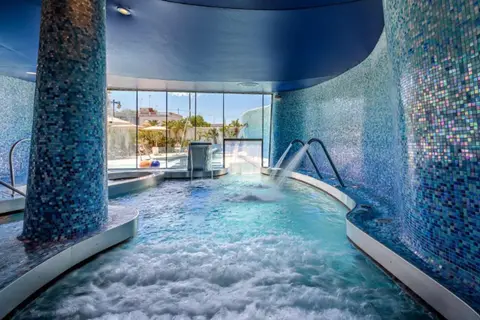Hotel Las Arenas Balneario Resort in Valencia — foto 18