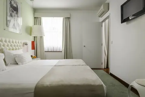 Hotel Florida in Almada — foto 25