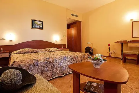 Hotel Ljuljak in Люляк — foto 16