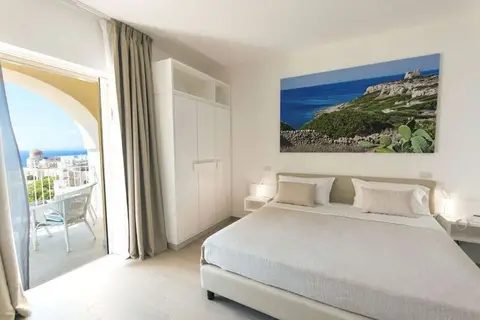 Est Hotel in Santa Cesarea Terme — foto 3