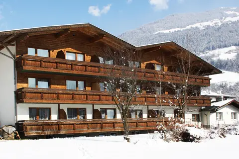 First Mountain Hotel Zillertal in Aschau im Zillertal