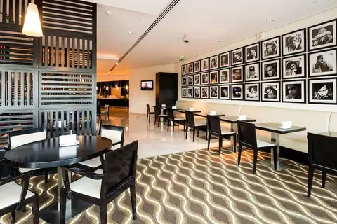 Holiday Inn Express Dubai Airport in Dubai — foto 14