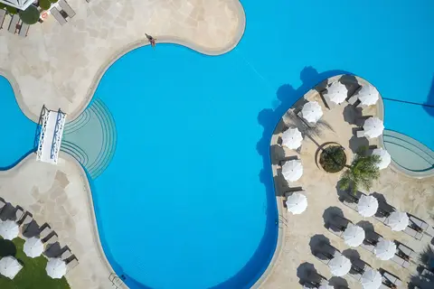 Grecian Park Hotel in Παραλίμνι — foto 13