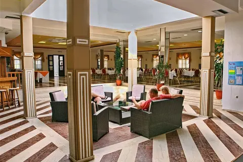 Pasiphae Hotel in Σκάλα Καλλονής — foto 12