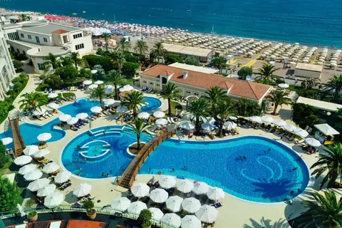 Splendid Conference & Spa Resort in Becici — foto 2