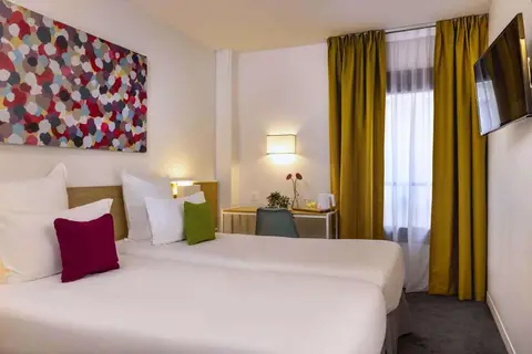 Hotel Paris Louis Blanc Gare du Nord in Parijs — foto 2