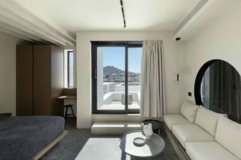 Cubic Hotel in Ορνός — foto 2