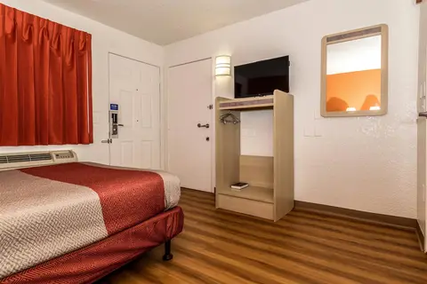 Motel 6 Anaheim - Fullerton East in Anaheim, foto 2