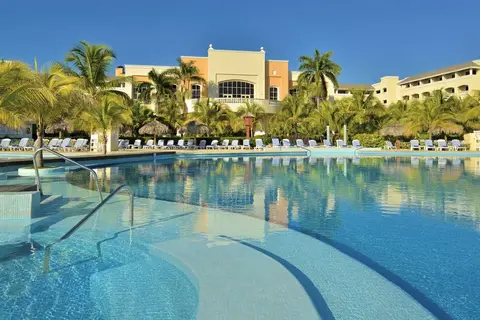 Iberostar Waves Rose Hall Beach in Montego Bay