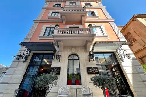 Hotel Kloest in Durres
