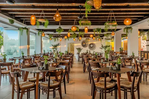 Nelia Beach Hotel in Ayia Napa — foto 16