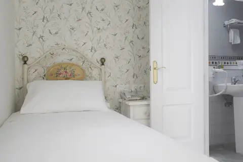 Basic Hotel Puerta de Sevilla in Sevilla — foto 4