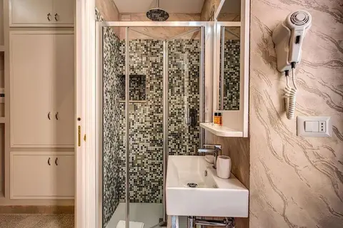 Colosseo Accomodation Room Guest House in Rome — foto 13