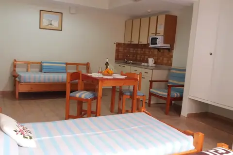 Semiramis Apartments in Δημοτική Ενότητα Μαλίων — foto 22