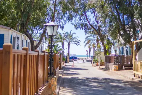 Holacamp Sant Salvador in el Vendrell — foto 3