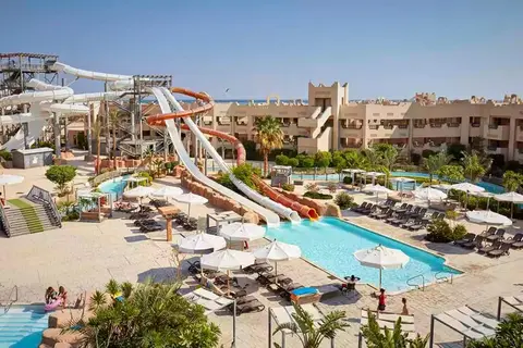 Coral Sea Waterworld in نبق — foto 6