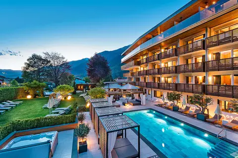 Hotel Paradies in Latsch