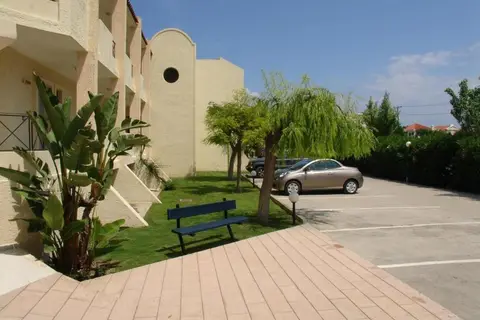 Summerland Hotel & Bungalows in Ιαλυσός — foto 8