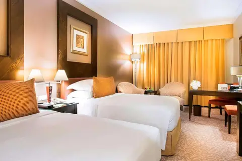 Swissotel Al Murooj in Dubai — foto 12