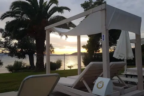 Radisson Paradise Beach Resort in Αμάρυνθος — foto 26