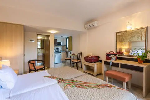 Fly & Go Pilot's Villas Luxury Suites in Δημοτική Ενότητα Χερσονήσου — foto 4