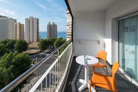 Climia Belroy Hotel in Benidorm — foto 17