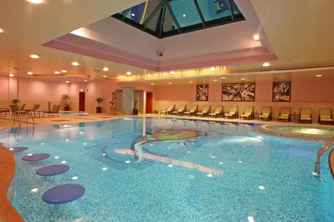 Al Raha Beach Resort & Spa in الراحة — foto 9
