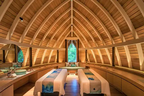 Emerald Faarufushi Resort & Spa in Rah Gili Maldives — foto 10