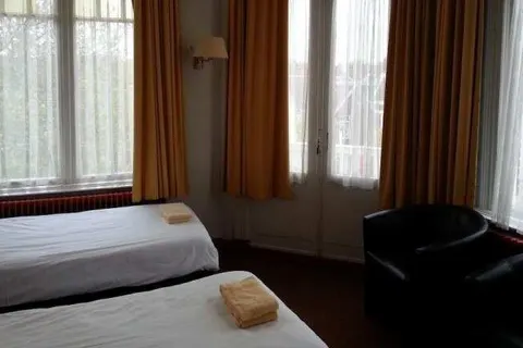 CoronaZeist-Utrecht NL foto 10