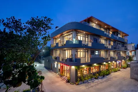 Ayala Ocean View in ގުޅި