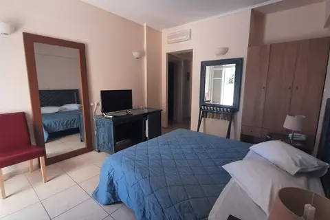 Alonissos Beach Bungalows & Suites Hotel in Βότση — foto 23