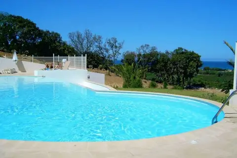 Residence Les Hameaux Capra Scorsa in Belgodère