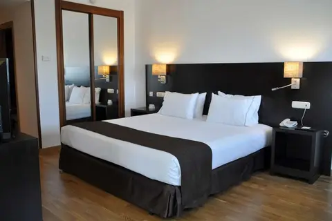 Rafaelhoteles Atocha in Madrid, foto 15