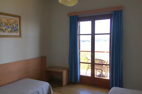 Vassilias Beach in Αχλαδιάς — foto 6
