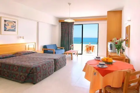 Corallia Beach Hotel Apartments in Πέγεια — foto 17
