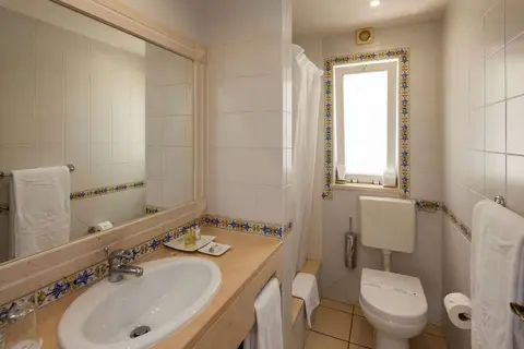 Costa d'Oiro Ambiance Village in Lagos — foto 30